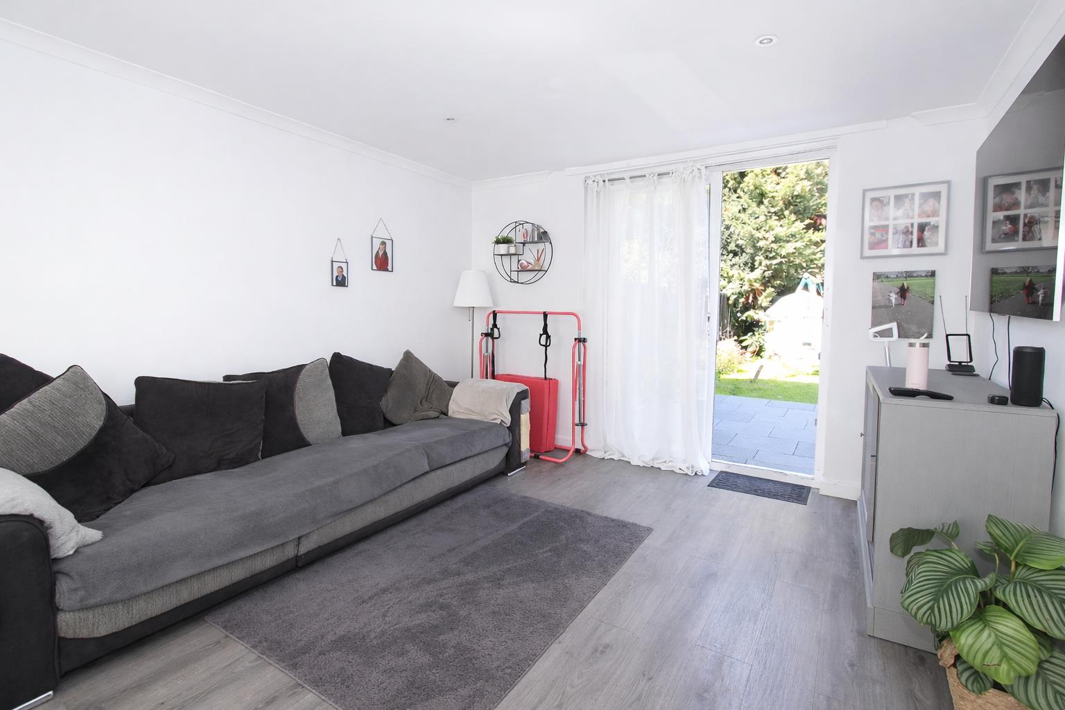Furlong Close, Wallington